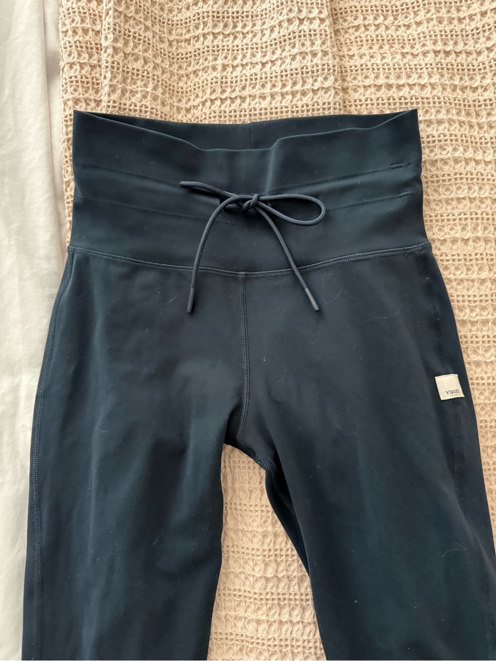 Vuori Navy Drawstring Leggings - Picture 2 of 3